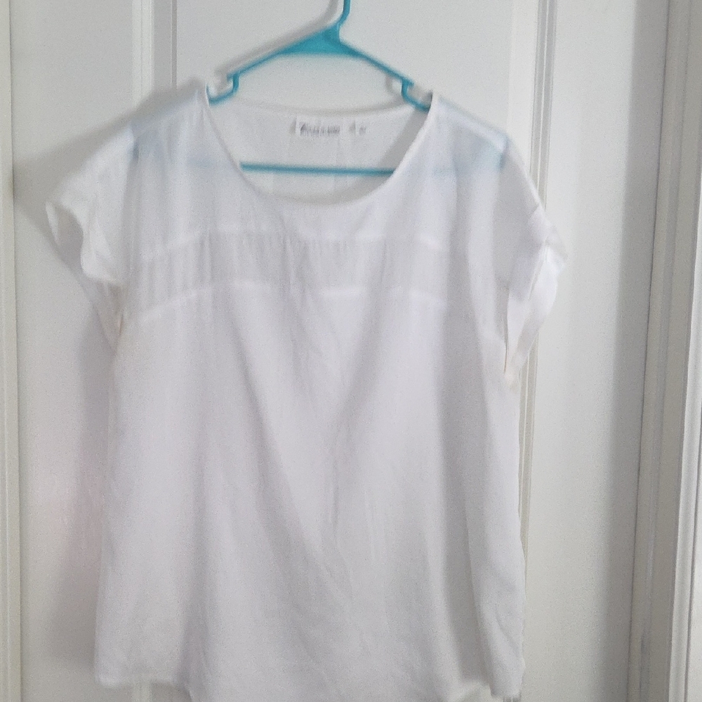 New York & Company Classic White Short Sleeve Tee